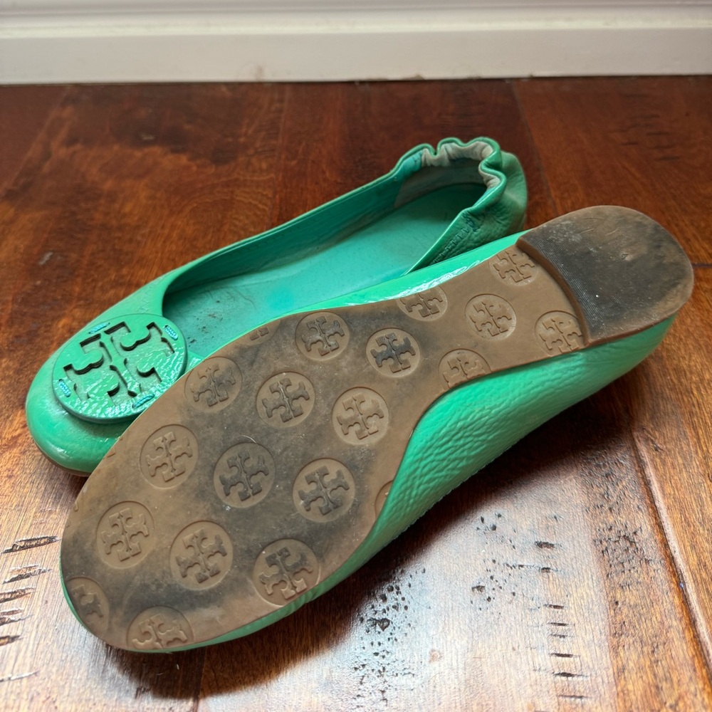 Tory Burch flats green , size 7.5